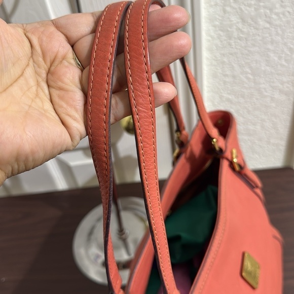 MCM Shoulder Bag in Leather - Picture 4 of 10